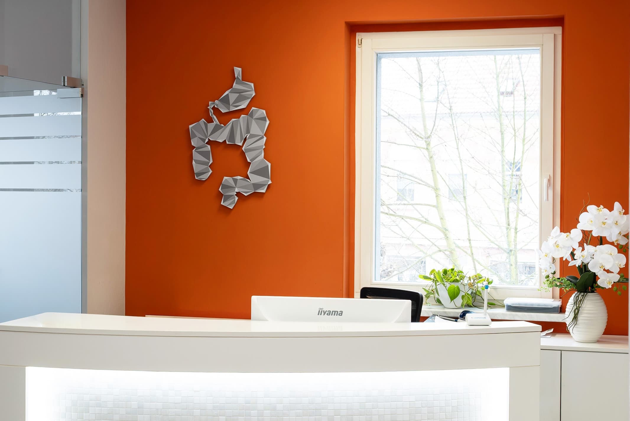 Empfangstresen der Praxis für Gastroenterologie Elsterwerda